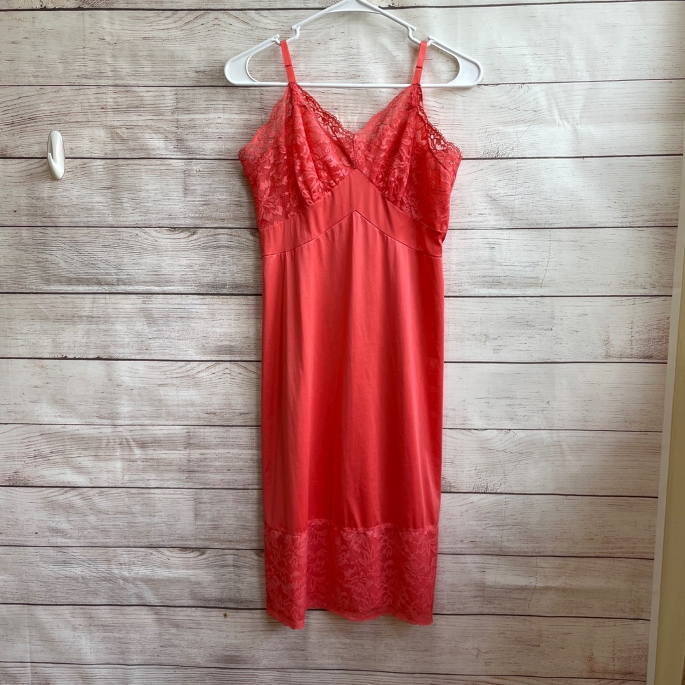 VINTAGE VANITY FAIR FULL SLIP IN DEEP CORAL WITH GORGEOUS LACE